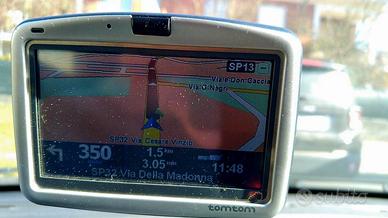 Navigatore TomTom GO 710