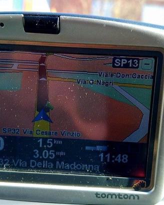 Navigatore TomTom GO 710