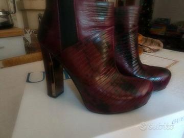 Stivaletti Guess in pelle