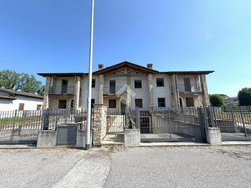 VILLA A SCHIERA A BORDOLANO