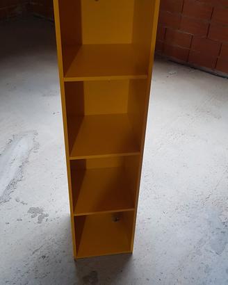 libreria gialla nuova