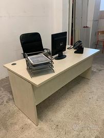 arredamento per ufficio.