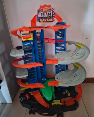 ultimate garage Hot Wheels