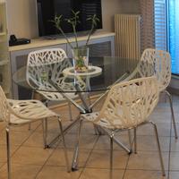 set di design contemporaneo tavolo e 4 sedie