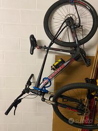 Bici uomo ragazzo tenuta bene