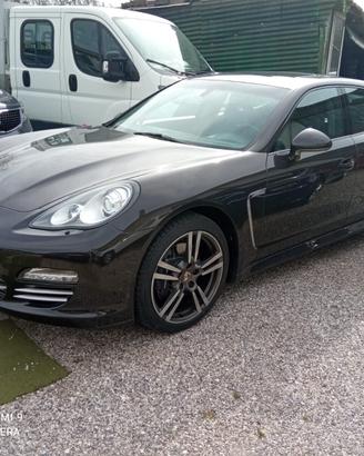 Porsche Panamera 3.0 Diesel Platinum Edition