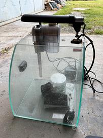 Avquario marino cubo