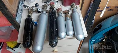 Materiale per allestimento acquari