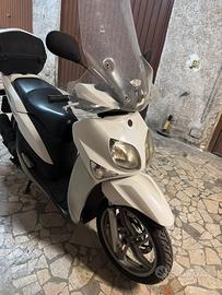 Yamaha Xenter 125