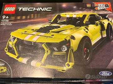 Lego Technics 42138 Ford Mustang Shelby GT500