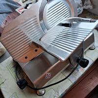 Affettatrice made in italy professionale 