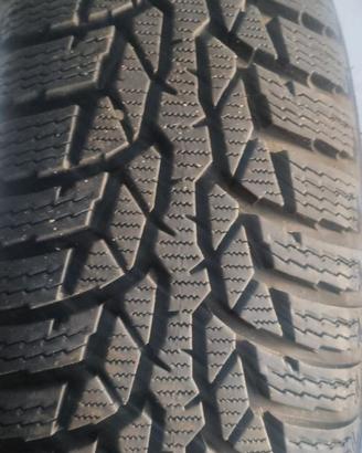 gomme  4 invernali usate pochissimo 165/70r14