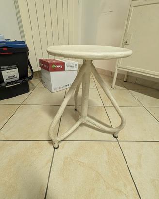 Sgabello vintage in metallo