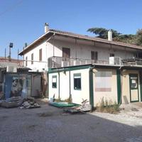 Appartamento e locale commerciale a Terni - LOTTO