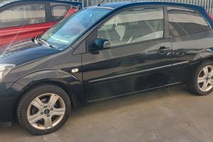 Ford Fiesta 1.2 16V 3p. Ghia