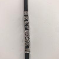 Collare in argento e caucciù