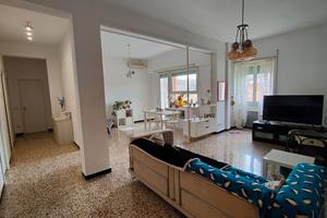 Ampio e luminoso quadrilocale di 130 mq, 350.000