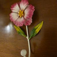 GANCIO APPENDINO IN ACCIAIO SMALTATO CON FIORE