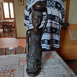 Statua in legno di Ebano