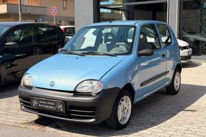 Fiat 600 con clima e servosterzo soli 100km
