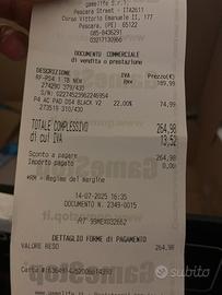 Ps4 usata “nuova”con joysrick nuovo