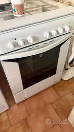 Cucina indesit