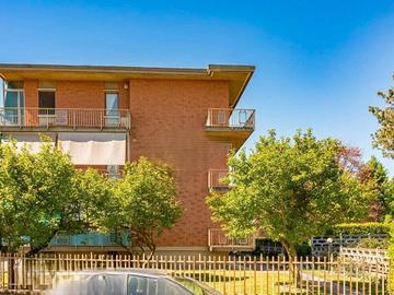 Trilocale con box auto