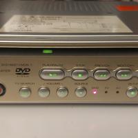 LETTORE DVD CON MONITOR  7  pollici