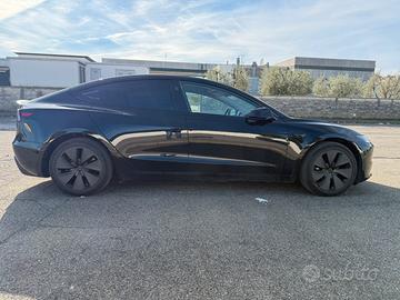 Tesla Model 3 Highland long range awd