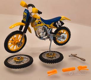 Modellino Moto da Cross 1/18