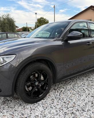 Alfa Romeo Stelvio 2.2 Turbodiesel 190 CV AT8 Q4 E