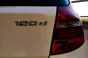 BMW SERIE 1 BIANCA 177cv 3 PORTE