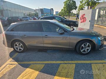 AUDI A4 HYBRID 2021