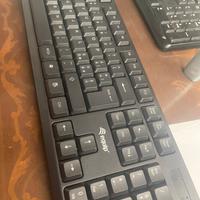 Tastiera pc wireless