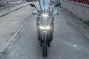 Honda sh 350 -2025 0 sinistri