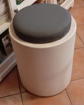 Pouf da giardino con contenitore