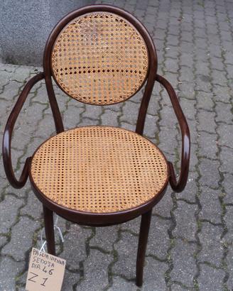 sedia con braccioli in paglia di vienna