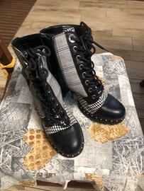 Stivaletti in tessuto