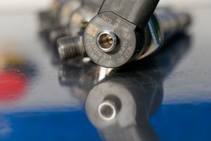 Iniettore 0445110870 per Audi