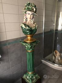 Busto con colonna in porcellana