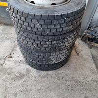 PNEUMATICI 215/75r17,5