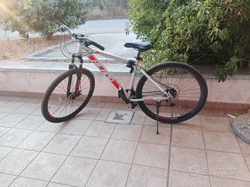 bicicletta MTB
