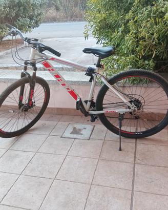 bicicletta MTB