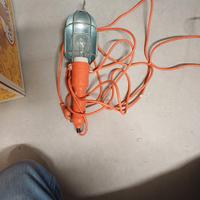 Lampada da cantiere con cavo lungo