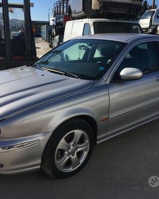 Ricambi Jaguar XType 4WD 3.0 benz 230cv del 2001