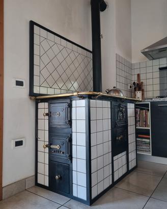 CUCINA A LEGNA IN MURATURA