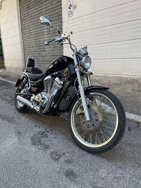 Suzuki intruder vs 800