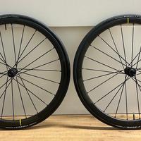 Set Ruote: Mavic Cosmic SLR 32 Disc.