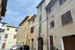 CASA SEMINDIPENDENTE A CANNARA