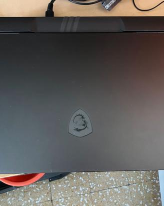MSI Vector 16 HX AI A2XWHG – RTX 5070 Ti – Core 7U